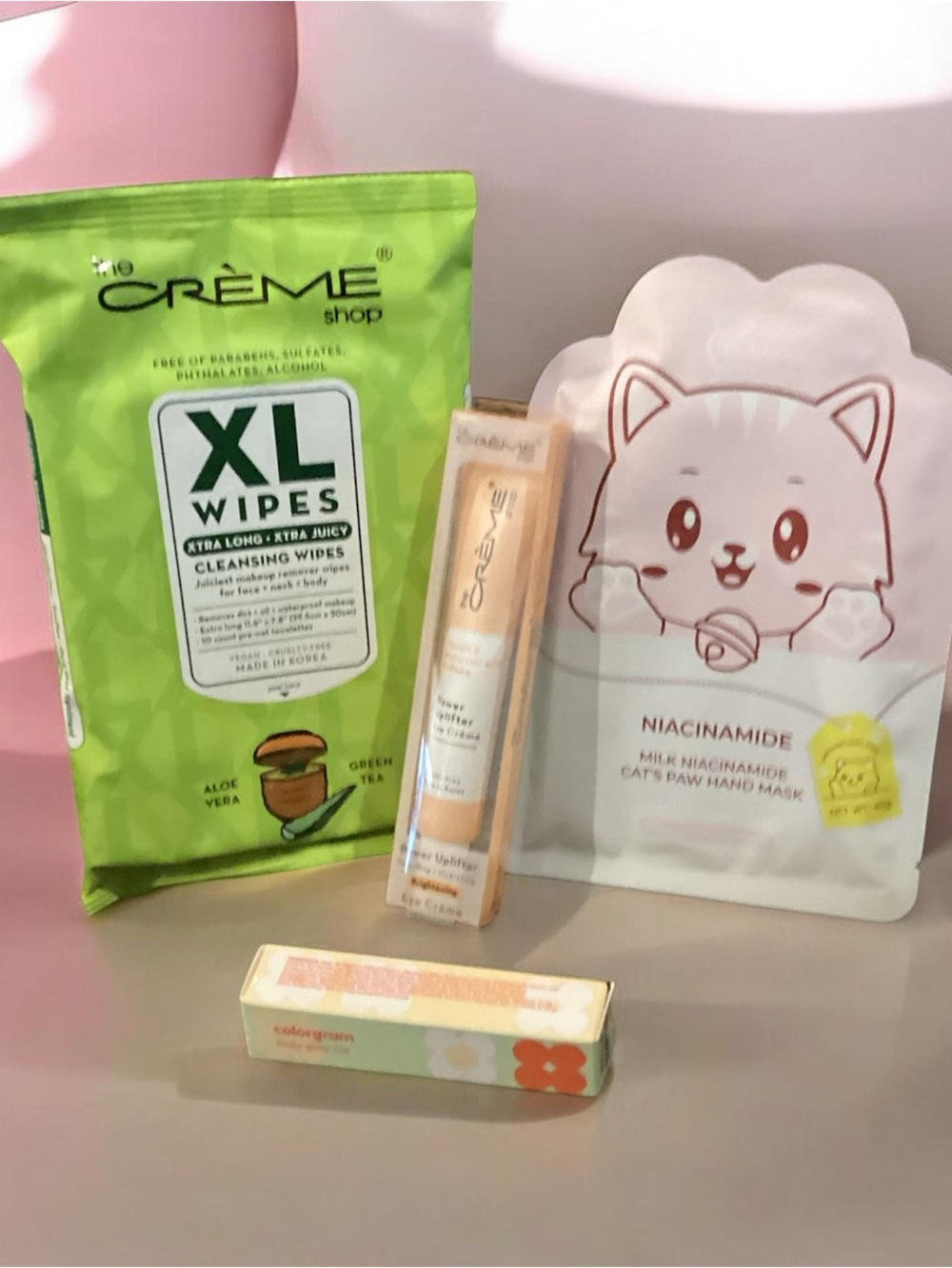 Skincare Set XL Cleansing Wipes,Masks, Eye-lifter eye cream, Colorgram fruity li